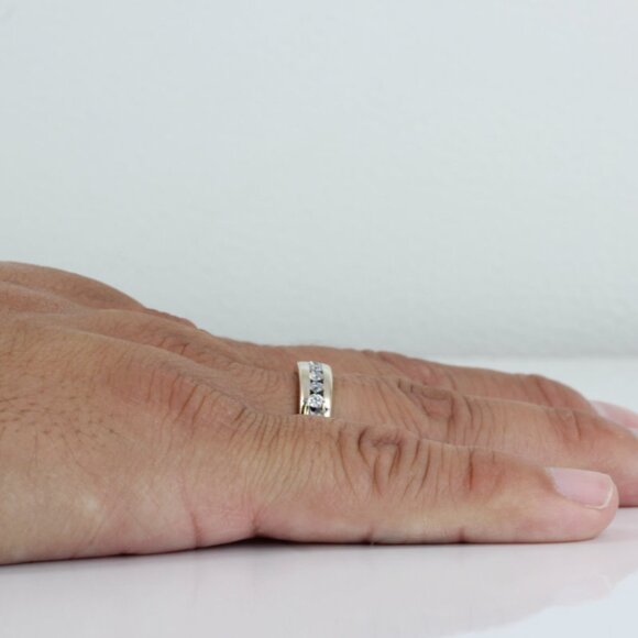 18K White Gold Diamond Wedding Band Anniversary Ring - Picture 7 of 8